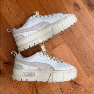 Platform Puma sneakers (8.5)